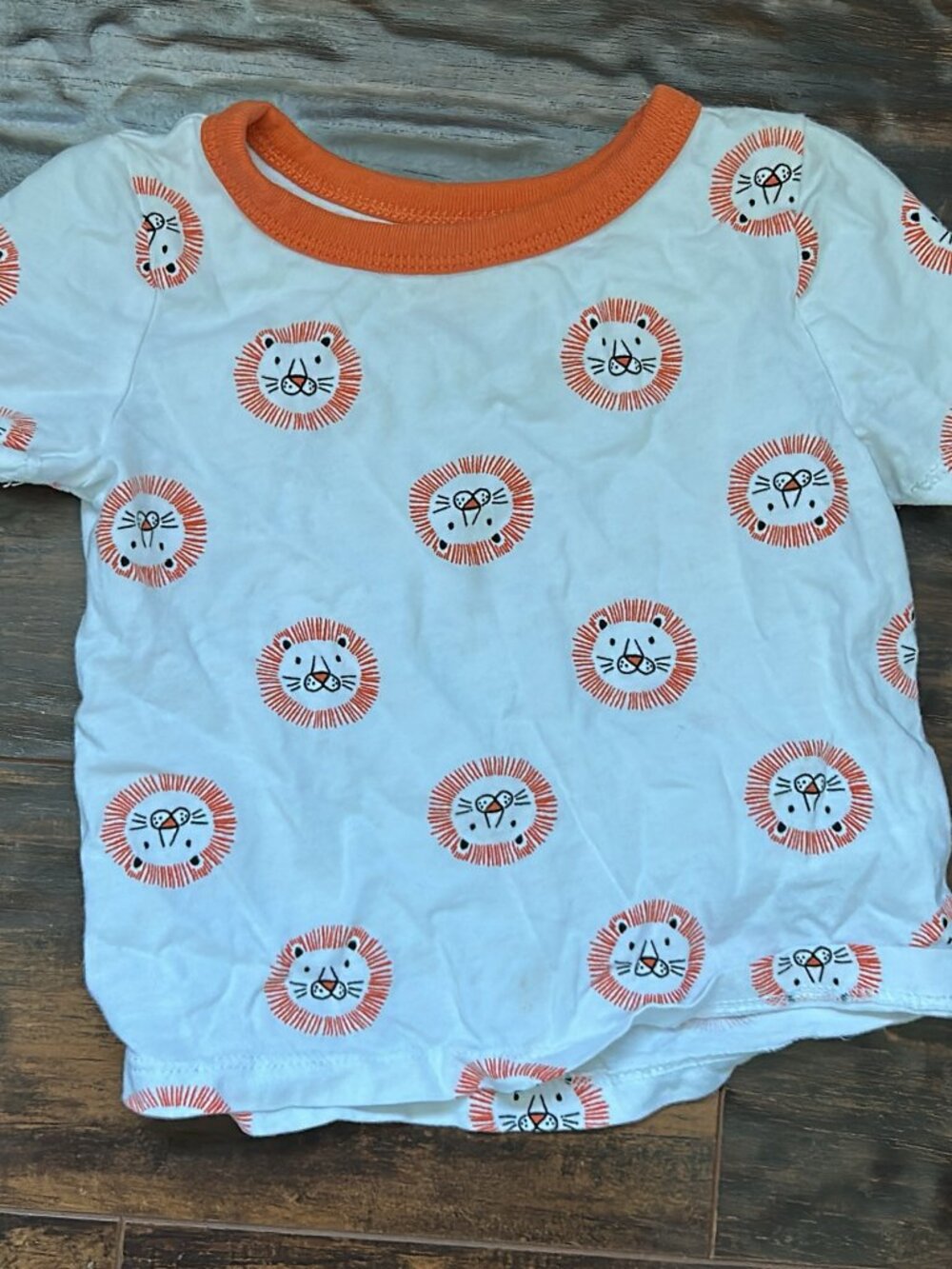 12-18M Joe Fresh Lion t-shirt